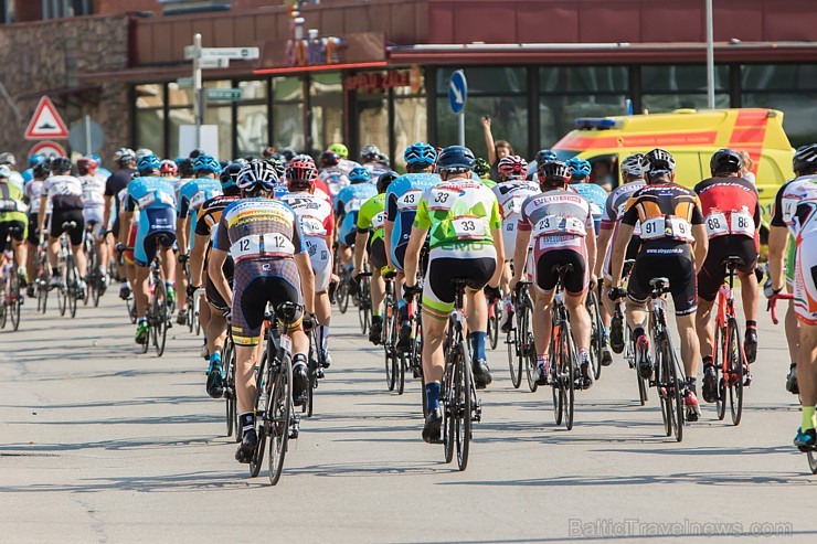 Jau otro gadu pēc kārtas Olainē norisinājās vērienīgie «Latvijas Velo svētki», kuros tika apbalvoti rezultatīvākie un atraktīvākie riteņbraukšanas pro 182450