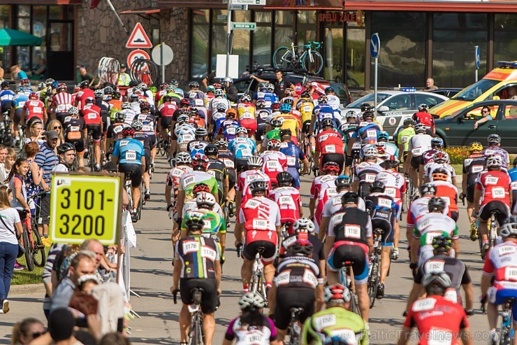 Jau otro gadu pēc kārtas Olainē norisinājās vērienīgie «Latvijas Velo svētki», kuros tika apbalvoti rezultatīvākie un atraktīvākie riteņbraukšanas pro 182457