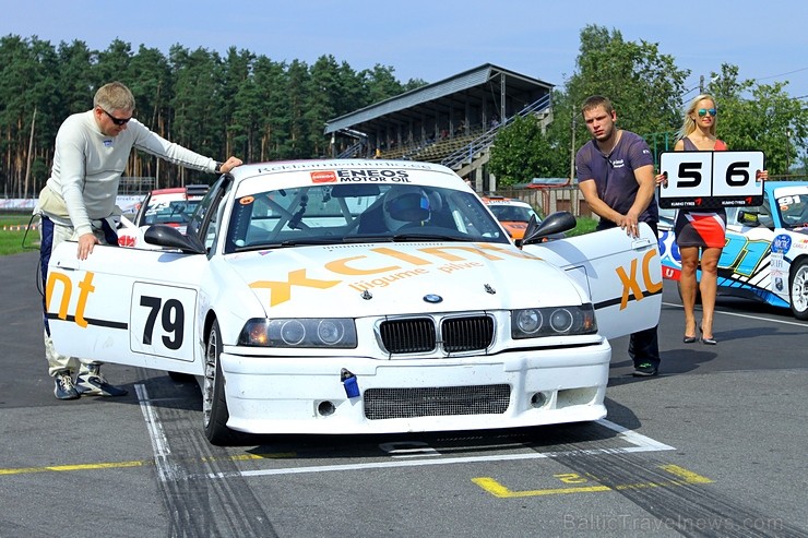 Ar spraigām cīņām trasē atzīmē Baltijas autošosejas festivāla «Riga Summer Race» 5 gadu jubileju 182518