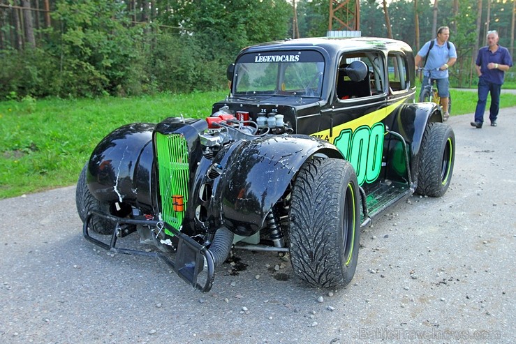 Ar spraigām cīņām trasē atzīmē Baltijas autošosejas festivāla «Riga Summer Race» 5 gadu jubileju 182559