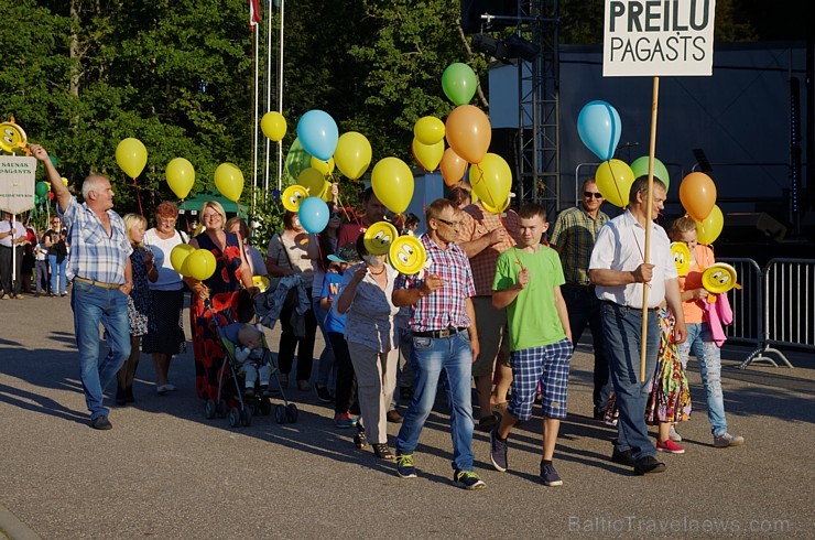 Preiļi trīs dienu garumā ar sportiskiem, kulturāliem notikumiem, košu gājienu un starptautisko leļļu festivālu svinējuši pilsētas svētkus 182605