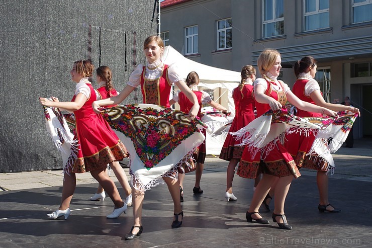 Preiļi trīs dienu garumā ar sportiskiem, kulturāliem notikumiem, košu gājienu un starptautisko leļļu festivālu svinējuši pilsētas svētkus 182611