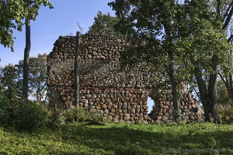 Livonijas ordeņa pilsdrupas Alūksnē ir iecienīta tūrisma un atpūtas vieta 183885