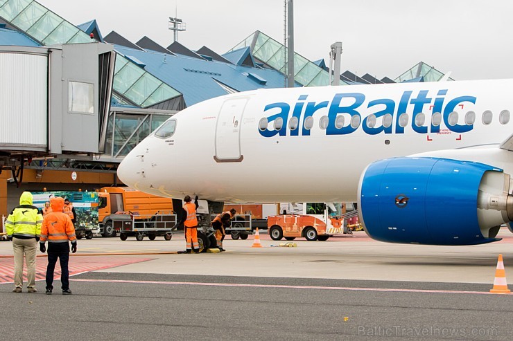 Lidsabiedrība airBaltic ar Bombardier ražoto «CS300» lidmašīnu viesojās Tallinā 185467