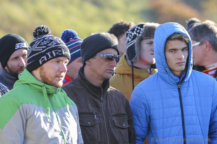 Ar pārsteigumiem un bagātām cīņām sporta kompleksā «333» noslēdzas Latvijas rallijkrosa sezona 185903