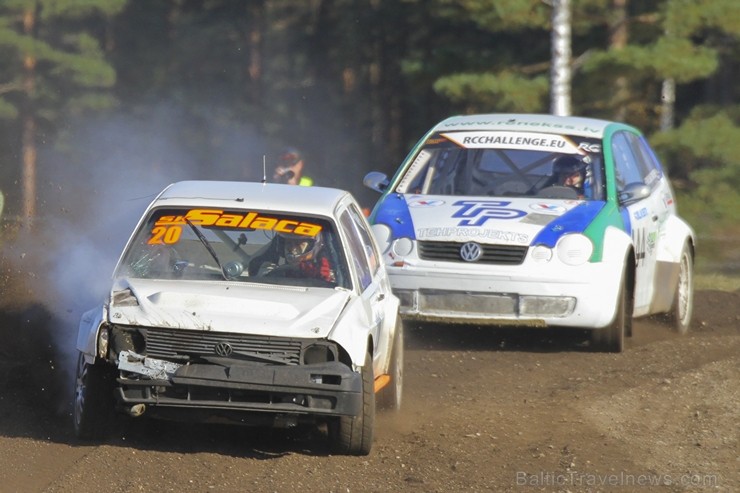 Ar pārsteigumiem un bagātām cīņām sporta kompleksā «333» noslēdzas Latvijas rallijkrosa sezona 185919