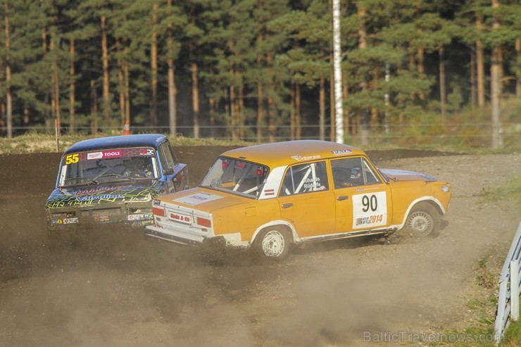 Ar pārsteigumiem un bagātām cīņām sporta kompleksā «333» noslēdzas Latvijas rallijkrosa sezona 185932