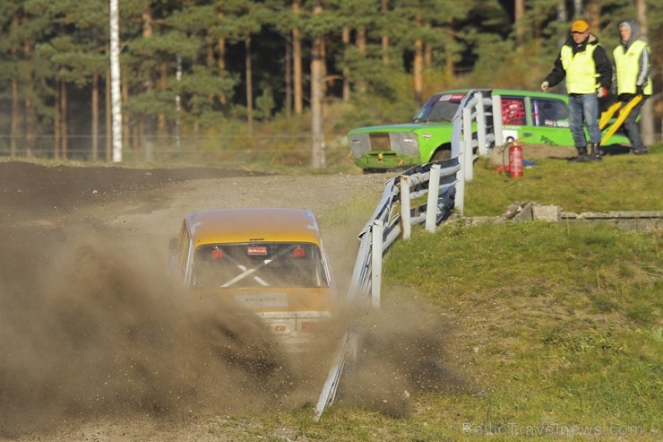 Ar pārsteigumiem un bagātām cīņām sporta kompleksā «333» noslēdzas Latvijas rallijkrosa sezona 185933