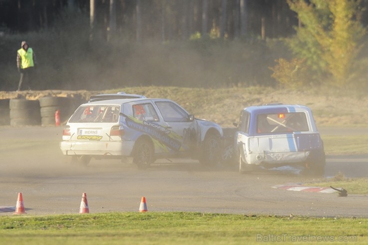 Ar pārsteigumiem un bagātām cīņām sporta kompleksā «333» noslēdzas Latvijas rallijkrosa sezona 185943