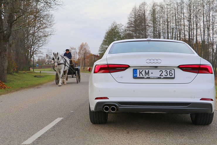 Travelnews.lv redakcija apceļo rudenīgo Vidzemi un Dikļu pils ar jauno Audi A5 Coupe 186648