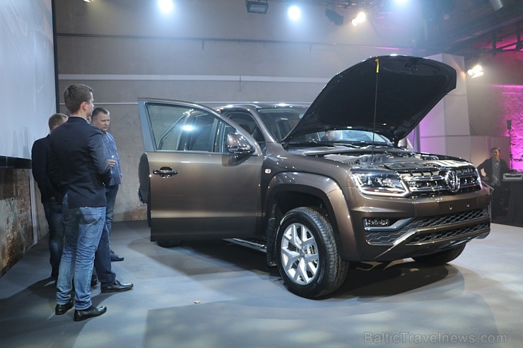 Rīgā tiek prezentēts mednieku, mežinieku un atpūtnieku iecienītais VW Amarok 187133