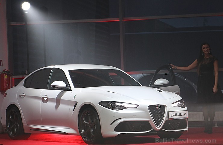 «Autobrava» prezentē 12.11.2016 vienu no ātrākajiem Eiropas automobiļiem «Alfa Romeo Giulia» 187775