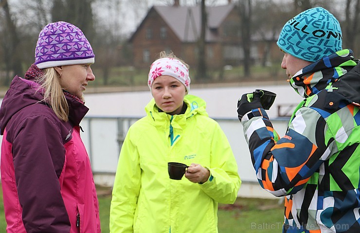 Latvijas dzimšanas dienu Rembate atzīmē ar 3 un 10 km skrējienu 
Foto atbalsts: Pulsometrs.lv 188117