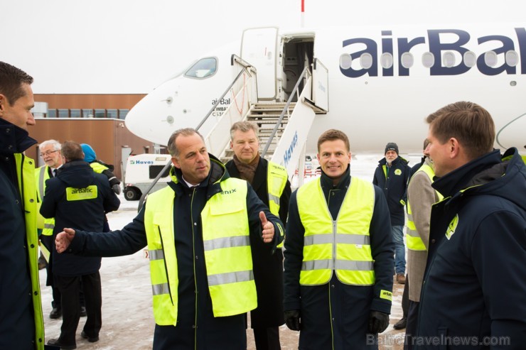 Rīga. Šodien, 2016.gada 30.novembrī Latvijas lidsabiedrība airBaltic Rīgā sagaidīja pasaulē pirmo Bombardier CS300 lidmašīnu. 188873