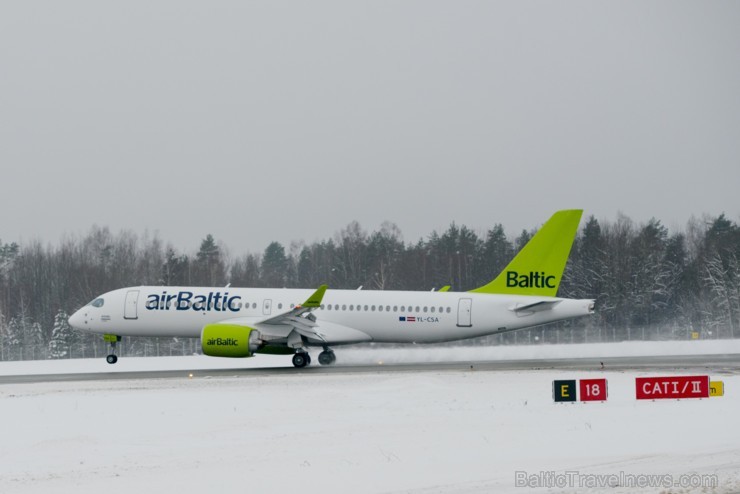 Rīga. Šodien, 2016.gada 30.novembrī Latvijas lidsabiedrība airBaltic Rīgā sagaidīja pasaulē pirmo Bombardier CS300 lidmašīnu. 188876