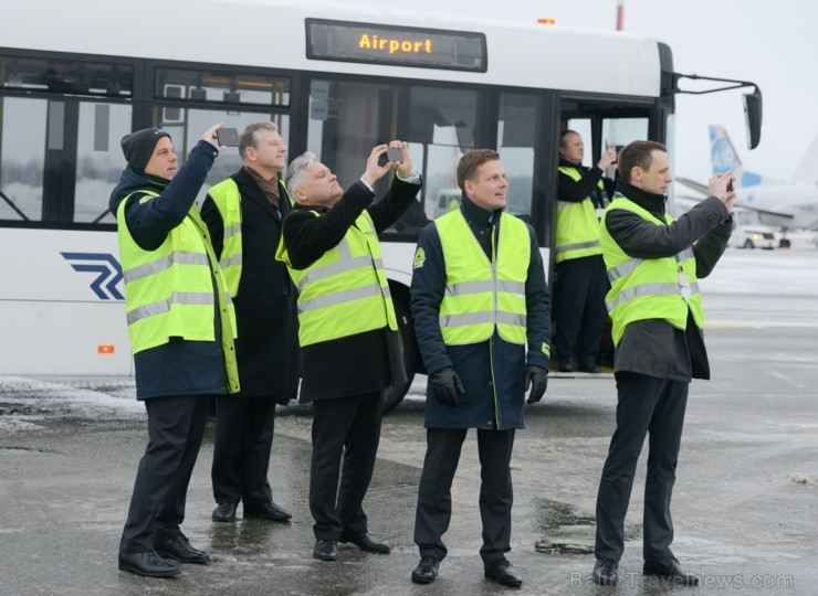 Rīga. Šodien, 2016.gada 30.novembrī Latvijas lidsabiedrība airBaltic Rīgā sagaidīja pasaulē pirmo Bombardier CS300 lidmašīnu. 188877