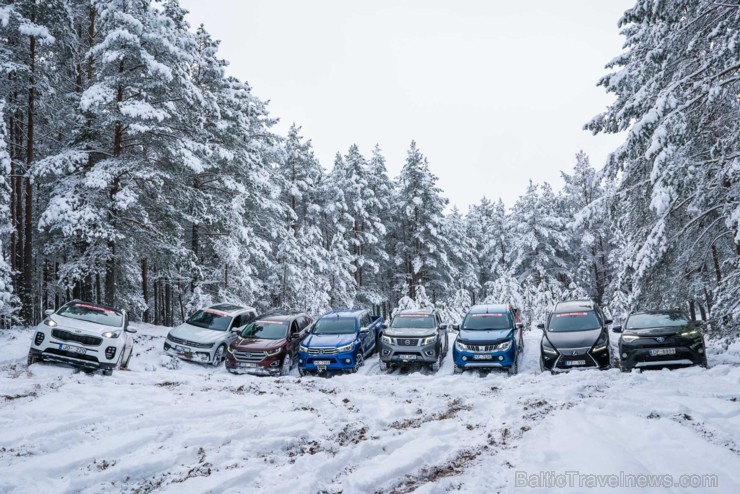 Aplūkojiet «Latvijas Gada pikaps 2017» nominantus - Nissan, Mitsubishi un Toyota 188924