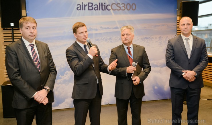 AirBaltic veic pirmo demo lidojumu virs latvijas ar jauno Bombardier CS300 lidmašīnu 189166