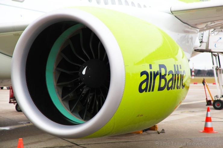 Jaunie airBaltic CS300 ir klāt - aplūko tos no pasažiera perspektīvas 189860