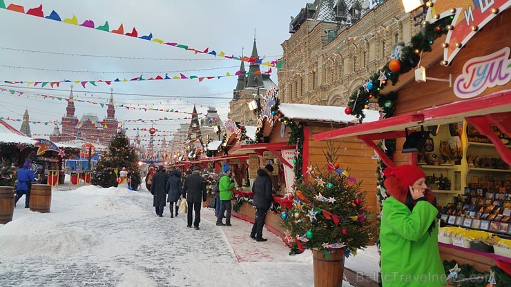 Travelnews.lv apskata Ziemassvētku tirdziņu Sarkanajā laukumā Maskavā. Atbalsta: Baltic Travel Group un Aeroflot 189924