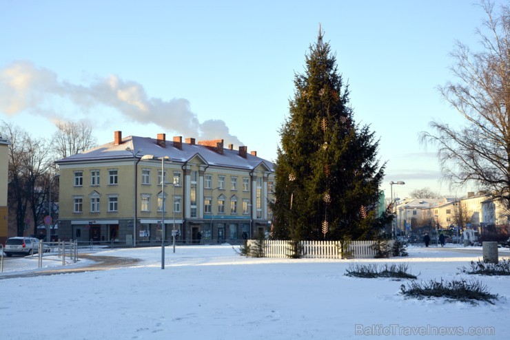 Valmiera ar Gauju līkumotu - pilsētas iedzīvotājus priecē skaisti un sniegoti skati 191086