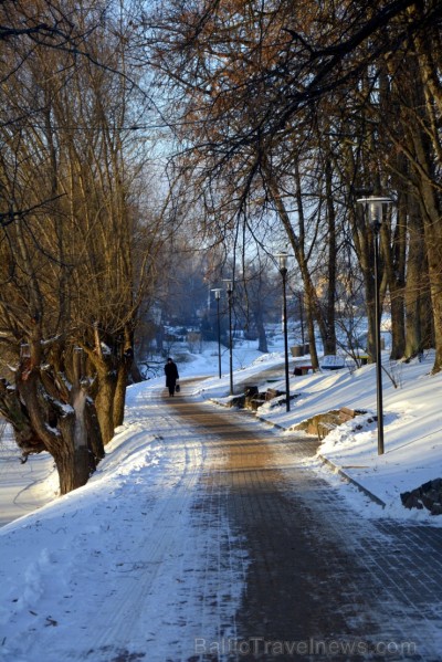 Valmiera ar Gauju līkumotu - pilsētas iedzīvotājus priecē skaisti un sniegoti skati 191089