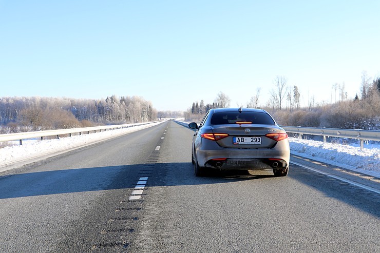 Travelnews.lv redakcija 3 dienas apceļo Vidzemi ar jauno Alfa Romeo Giulia 2.2 180 MJet AT Super 191095