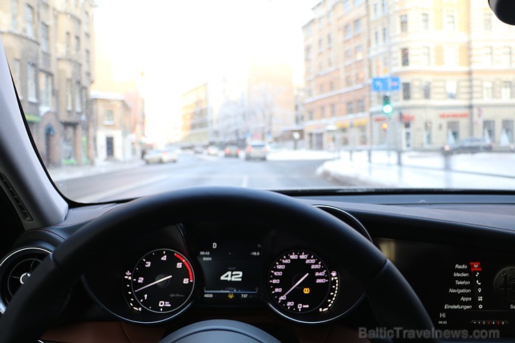 Travelnews.lv redakcija 3 dienas apceļo Vidzemi ar jauno Alfa Romeo Giulia 2.2 180 MJet AT Super 191102