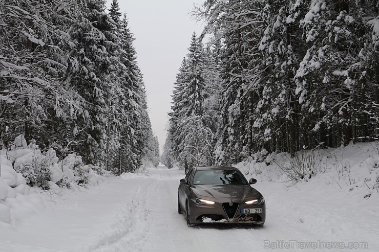 Travelnews.lv redakcija 3 dienas apceļo Vidzemi ar jauno Alfa Romeo Giulia 2.2 180 MJet AT Super 191129