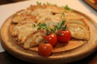 Jūrmalā omulīgā atmosfērā atver jaunu azerbaidžāņu virtuves restorānu «Centrs Jūrmala» 10