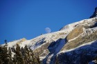 Gūsti iedvesmu slēpošanas brīvdienām - aplūko varenos Alpu kalnus! 4