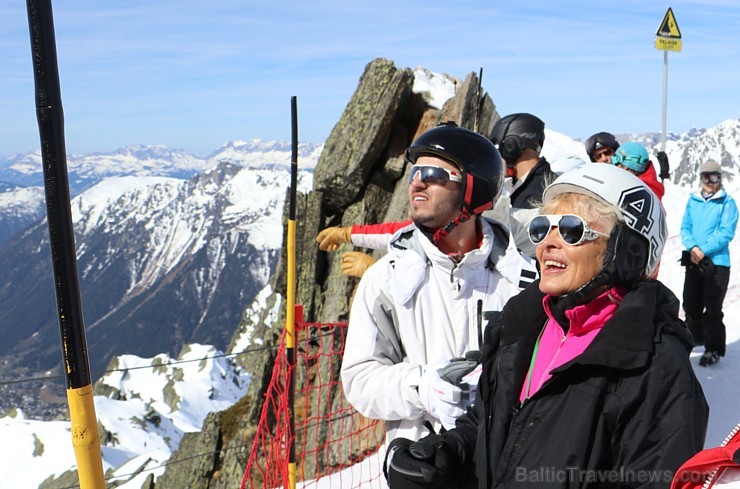 Travelnews.lv redakcija kopā ar «Latvia Tours» izbauda kalnu slēpošanu Alpu kalnos. Atbalsta: Club Med 195042