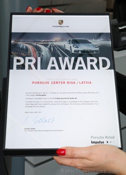 «Porsche Latvija» 28.04.2017 ar garšīgām restorāna «Entresol» uzkodām prezentē ekskluzīvus Porsche modeļus 196104