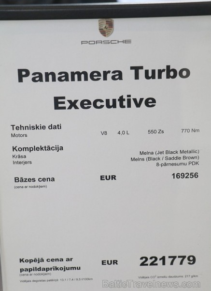 «Porsche Latvija» 28.04.2017 ar garšīgām restorāna «Entresol» uzkodām prezentē ekskluzīvus Porsche modeļus 196135