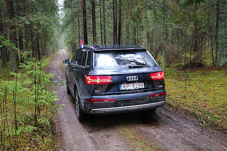 Travelnews.lv redakcija maija svētkos ar jauno un jaudīgo «Audi Q7 e-tron» apceļo Latgali 196855