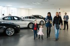 Rīgā 11.05.2017 svinīgā atmosfērā durvis ir vēris Baltijā lielākais BMW auto centrs 6