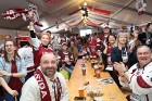Hokeja fanu telts Pārdaugavā pie «Islande Hotel» sit augstu vilni Latvijas spēlēs 2