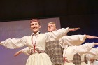 Ogres bērnu un jauniešu deju studija «Pīlādzītis» dejo pavasara koncertā 53