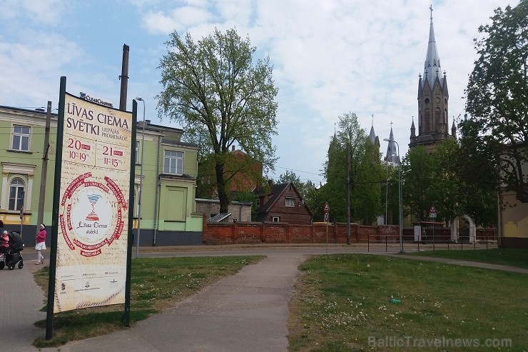 Tūrisma sezonu Liepājā uzsāk ar sauli, vēju, projekta 1836.lv  gājienu un Līvas ciema svētkiem 197957