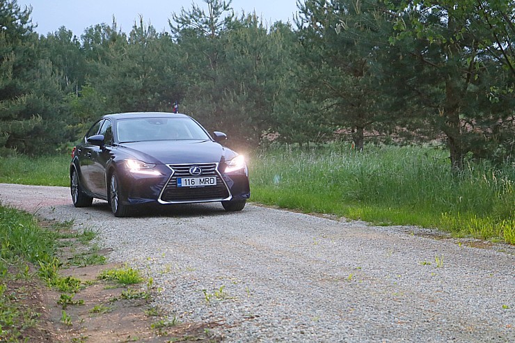 Travelnews.lv redakcija ar jauno «Lexus IS300H» apceļo Latgali un 4 dienās nobrauc 1000 km garu maršrutu 199089