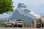 Jaunais Range Rover Velar «atrādījies» Rīgas ielās 24