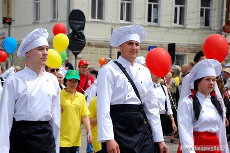 Daugavpilī  krāšņi un daudzveidīgi aizvadīti pilsētas svētki 200890