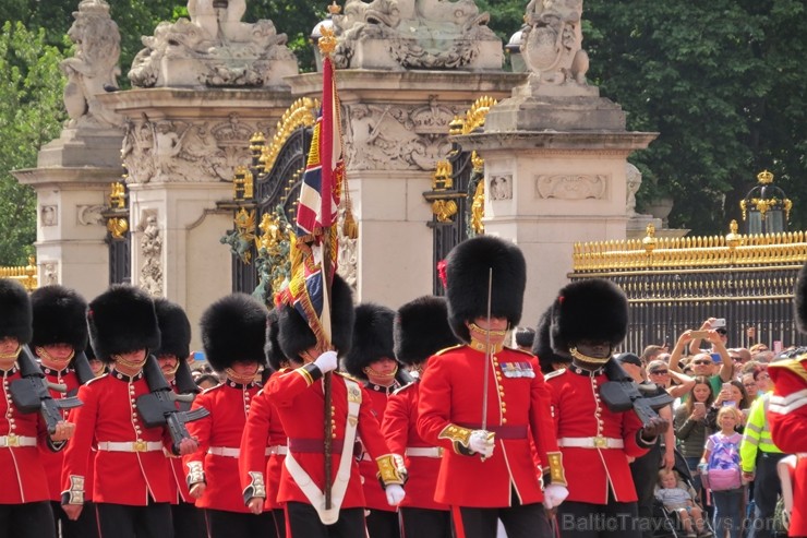 Latviešu tūristi viesojas vasarīgajā Londonā 202736