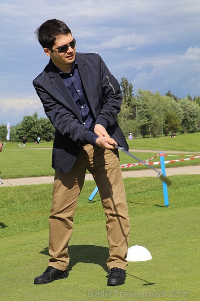 Travelnews.lv kopā ar «Turkish Airlines» mācās golfa klubā «Ozo Golf Club» spēlēt golfu 203953