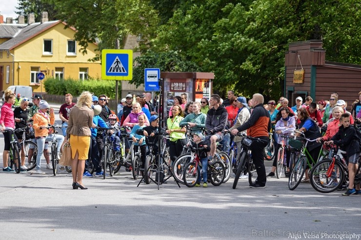 Grobiņā atraktīvi aizvadīts velotūrisma pasākums «Grobiņas Velobānis» 204083