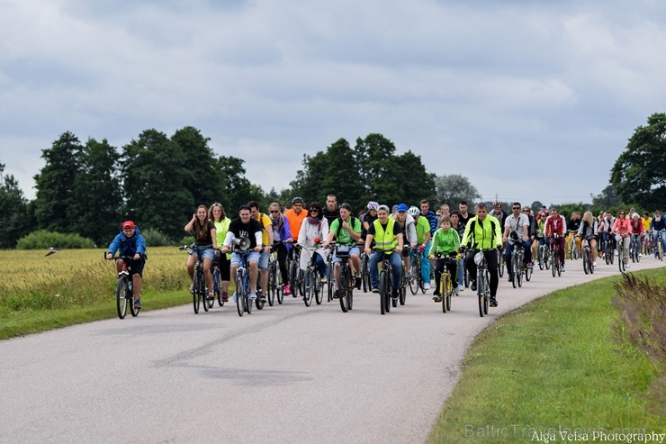 Grobiņā atraktīvi aizvadīts velotūrisma pasākums «Grobiņas Velobānis» 204088