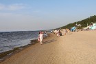 Jūrmalas atpūtnieki un viesi pludmalē ķer pēdējās siltās augusta dienas 35