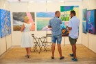 Jūrmalas pludmales kompleksā «Legend Beach» pirmo reizi notiek mākslas gadatirgus «Jurmala Art Fair». 14