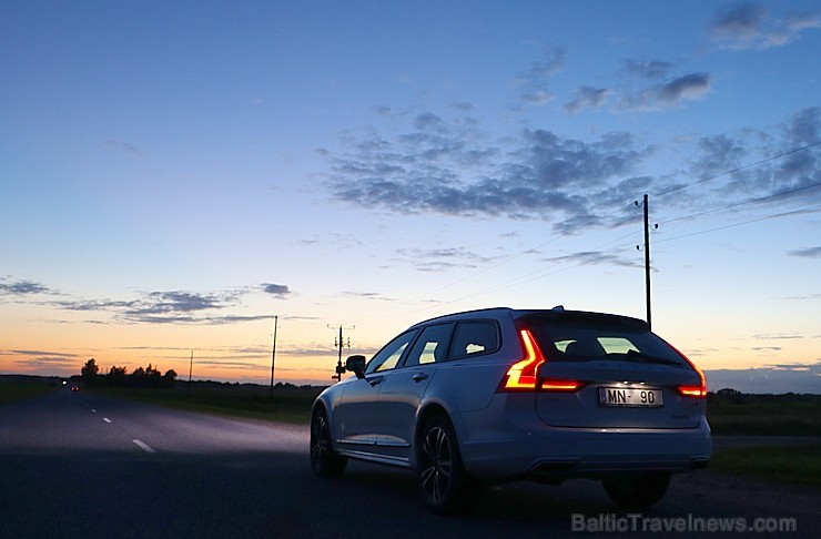 Travelnews.lv ar jauno Volvo V90 Cross Country apceļo Latgali 205445