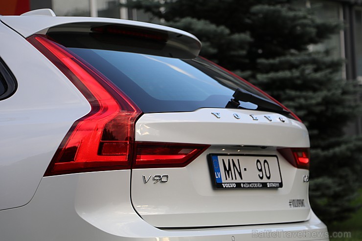 Travelnews.lv ar jauno Volvo V90 Cross Country apceļo Latgali 205513